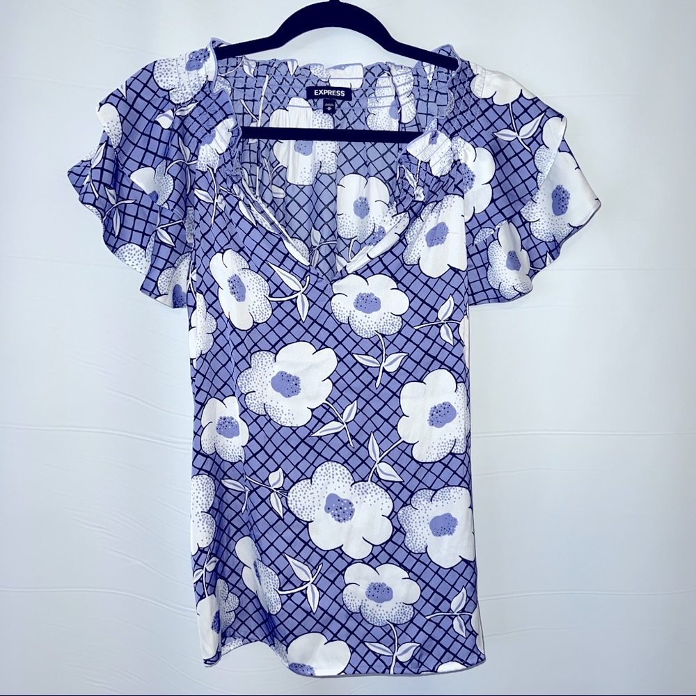 Express Floral Periwinkle Short Sleeve Blouse